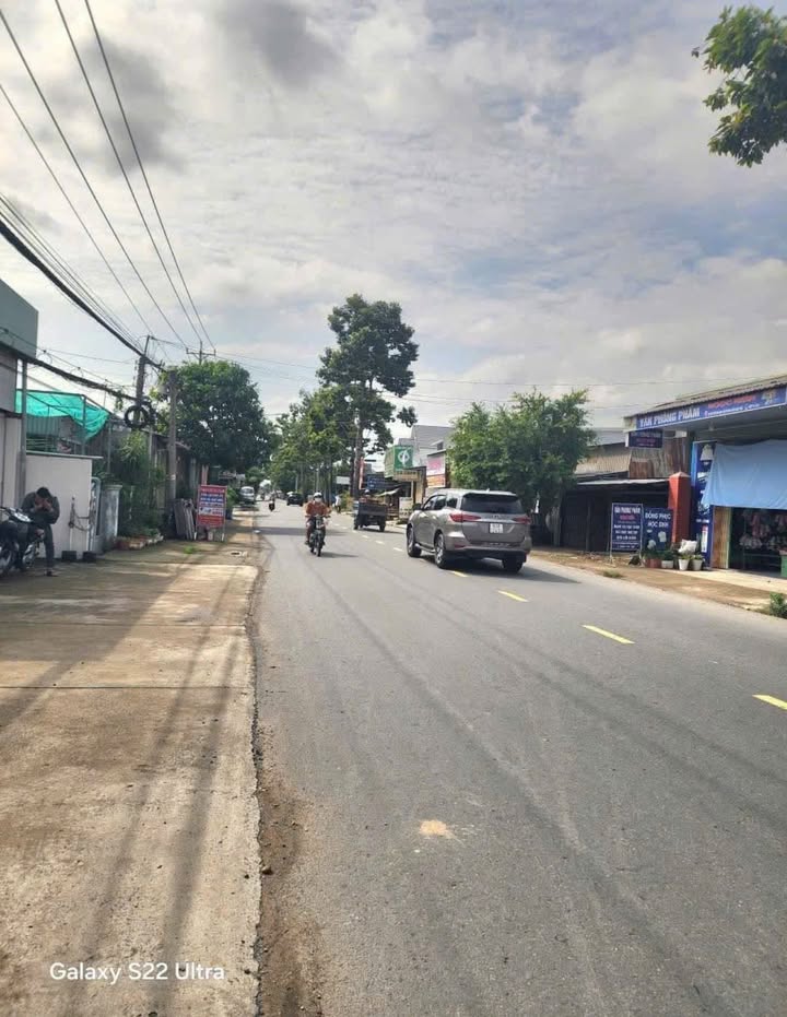 Nhà mặt tiền nhựa 173m² Tân Thông Hội giá 830 triệu - Sổ hồng riêng chính chủ!