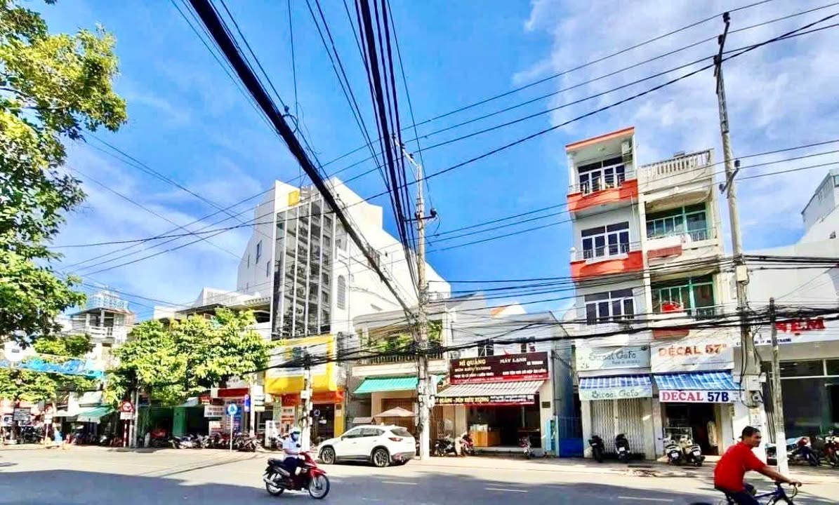 Bán gấp nhà mặt tiền kinh doanh đường Yersin Nha Trang 162m² - Đầu tư sinh lời cực hấp dẫn!