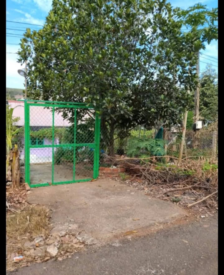 Cần bán gấp nhà cấp 4 Lộc Ninh 87.12m² giá 1.6 tỷ - Mặt tiền đường nhựa thuận tiện!