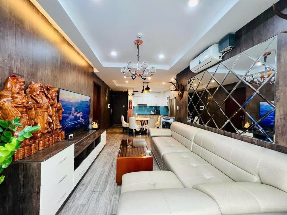 Căn hộ cao ốc Thịnh Vượng Quận 2 123m² giá 5.2 tỷ - Đầy đủ nội thất, vào ở ngay!