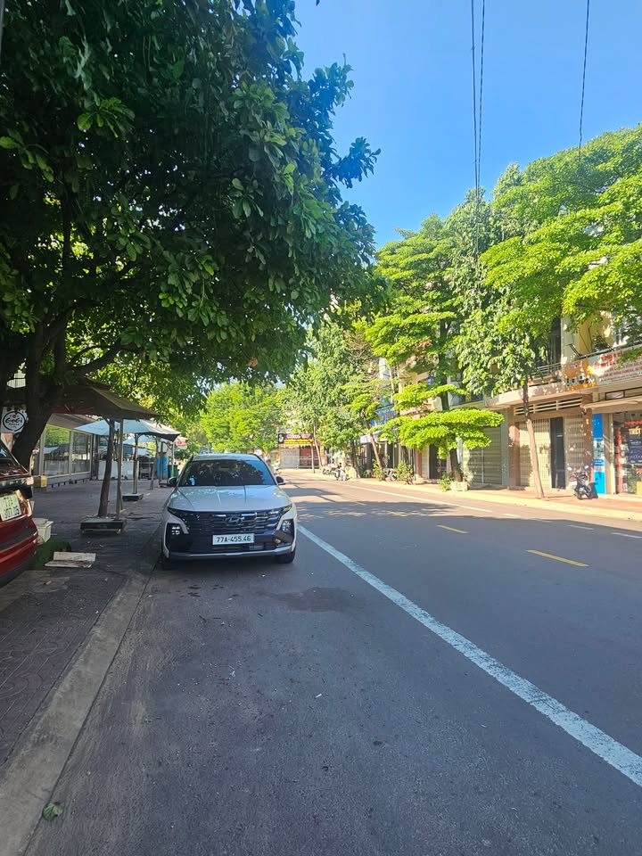 Nhà 2 tầng mặt tiền đường Ngô Gia Tự, phường Nguyễn Văn Cừ, Quy Nhơn - Giá chỉ 9 tỷ!