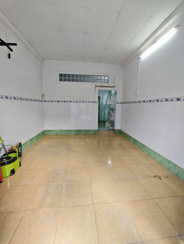 Nhà cho thuê hẻm Hoàng Văn Thụ, Ninh Kiều 72m² giá chỉ 4 triệu - Gần chợ Cả Đài!