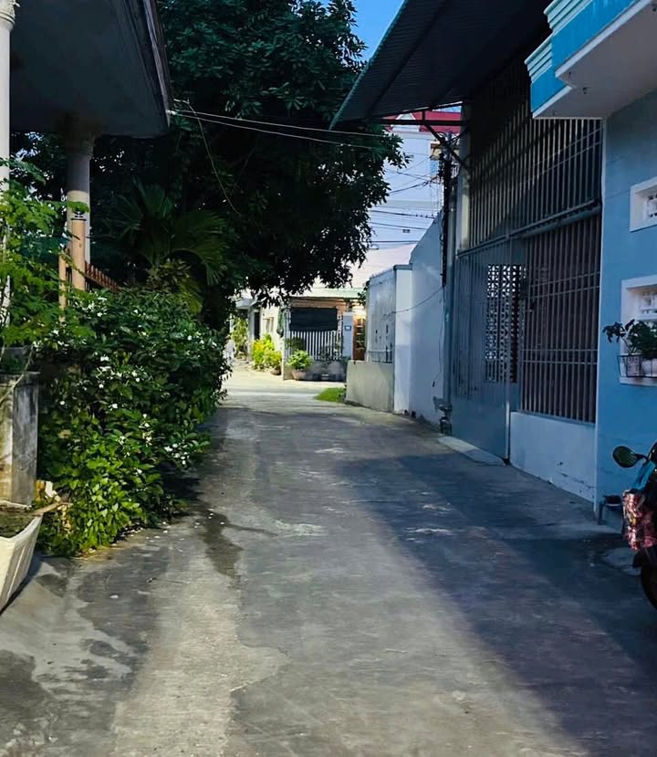 Nhà cấp cư xá hẻm Phan Chu Trinh, Cam Lộc 65.9m² giá 1.75 tỷ - Vị trí đẹp, tiện ích đầy đủ!