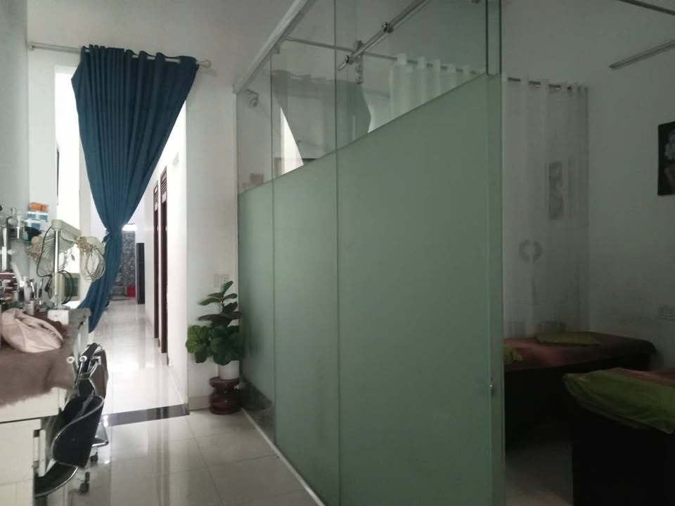 Nhà mặt tiền kinh doanh đường Nguyễn Trãi, BMT 135m² giá 9 tỷ - Đầu tư sinh lời ngay!