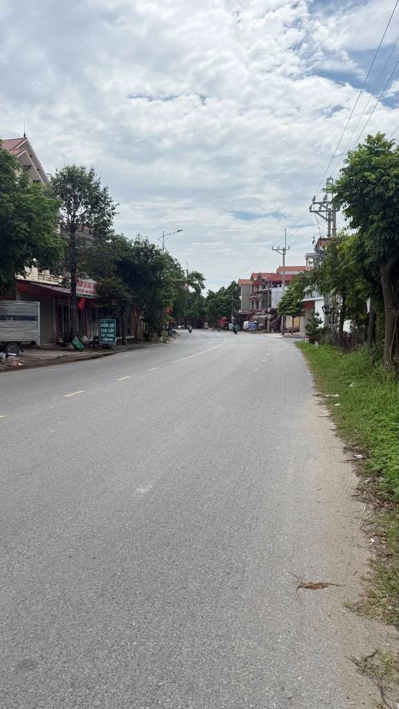 Đất nền Gia Đông, Thuận Thành, Bắc Ninh 77m² giá chỉ 2.5 tỷ - Sổ đỏ chính chủ, sang tên nhanh chóng!