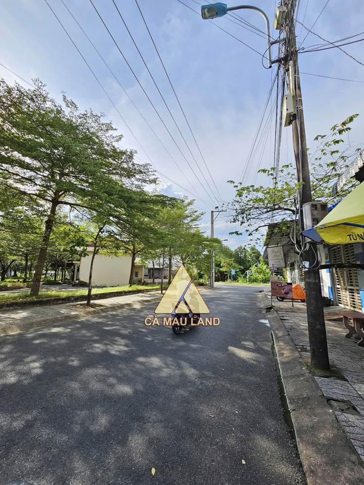 Nhà mặt tiền đường Trần Nguyên Hãn, Cà Mau 74m² giá chỉ 2.5 tỷ - Sẵn sàng vào ở ngay!