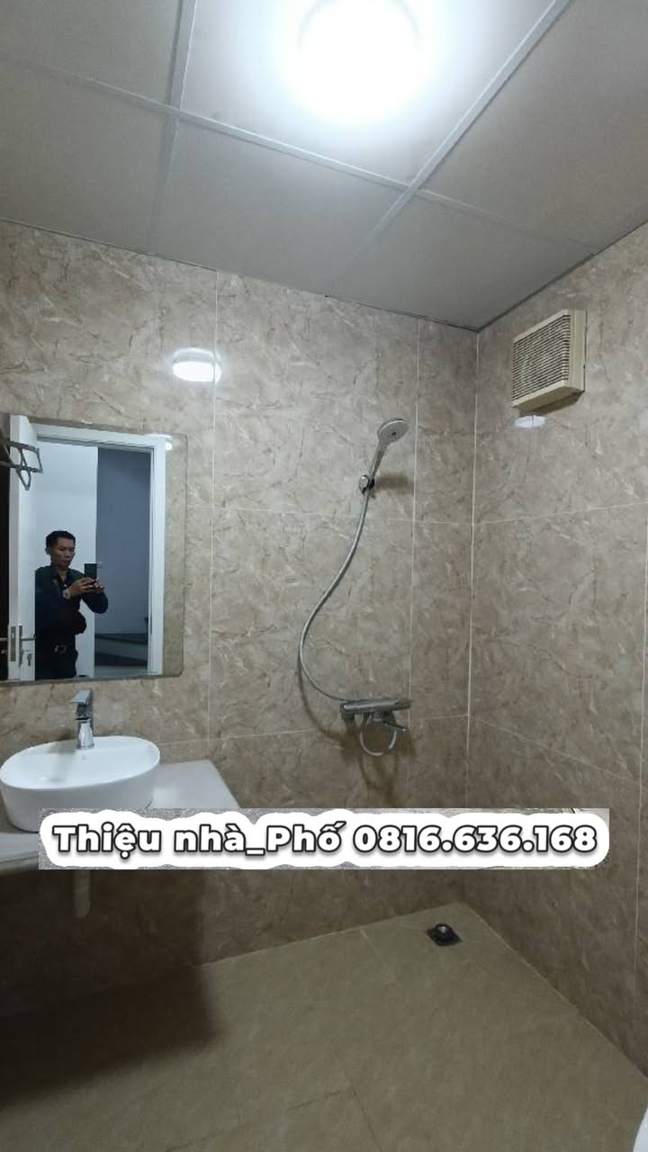 Nhà 6 tầng thang máy ngõ 508 Đường Láng 45m² giá 13.5 tỷ - Vị trí đỉnh cao, an ninh tuyệt đối!