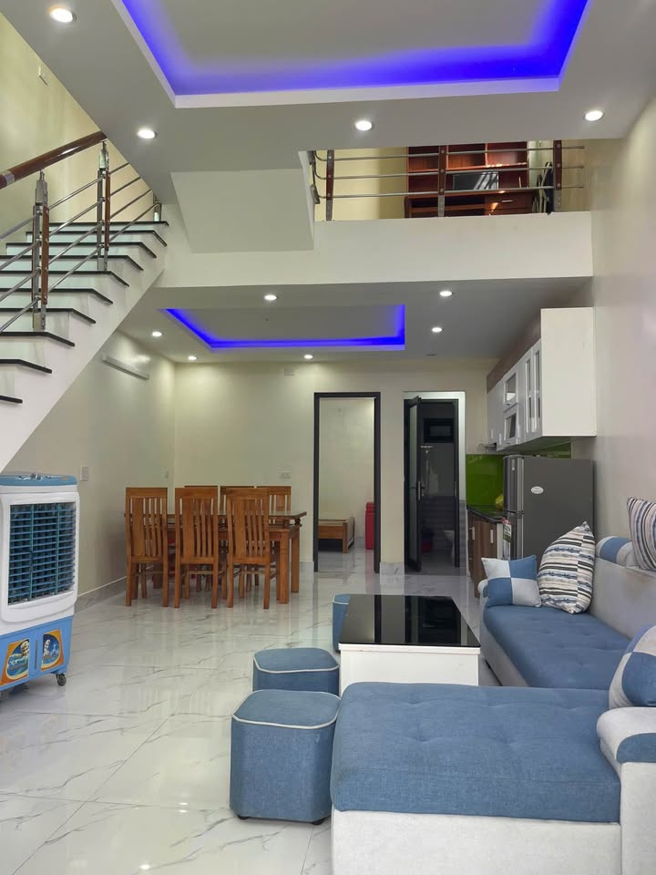 Nhà 2 tầng Phạm Ngọc Thạc, Vinh 58,5m² giá 2 tỷ - Chính chủ bán gấp!