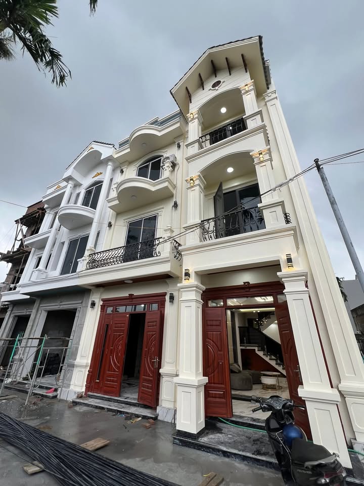 Nhà 3 tầng Kiều Trung, Hồng Thái, An Dương 52m² giá 2.3 tỷ - Ô tô đỗ cửa thoải mái!