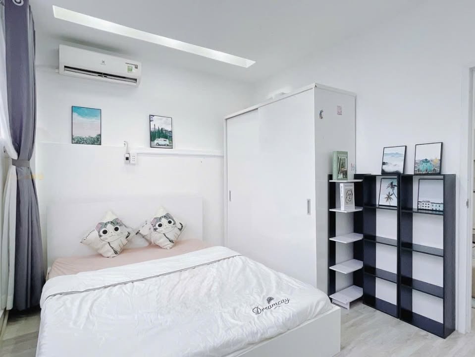 Căn hộ 1 phòng ngủ Trần Hưng Đạo Quận 1, 40m² giá 5 triệu - Sẵn sàng vào ở!