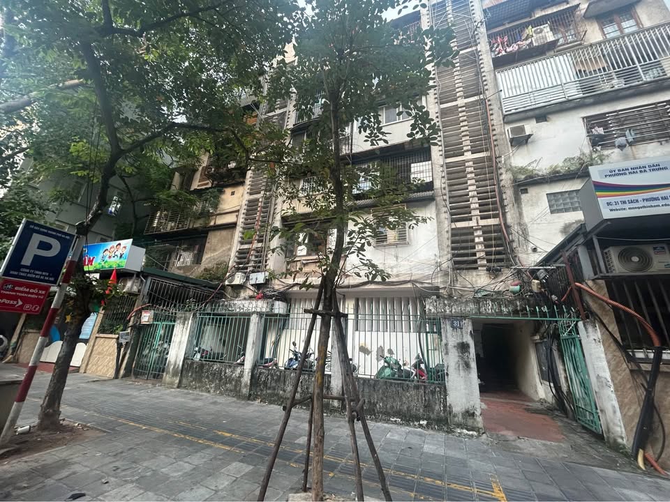 Căn hộ Tập Thể Hoàng Quốc Việt 75m² giá 4 tỷ - Căn góc thoáng sáng