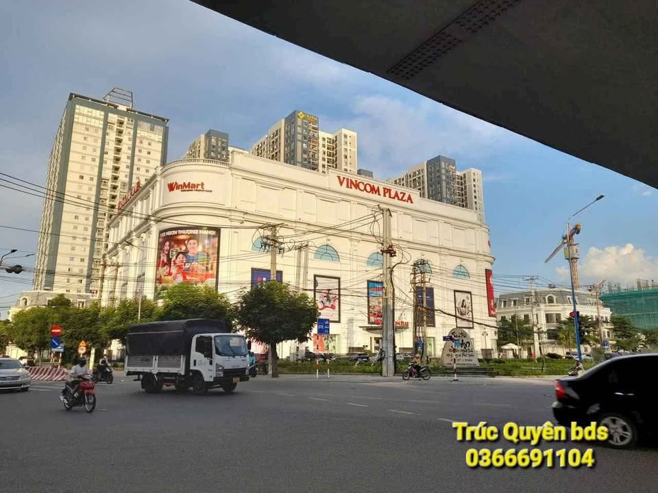 Nhà mặt tiền kinh doanh Dĩ An 110m² giá 6.05 tỷ - Vị trí đắc địa, đầu tư sinh lời!