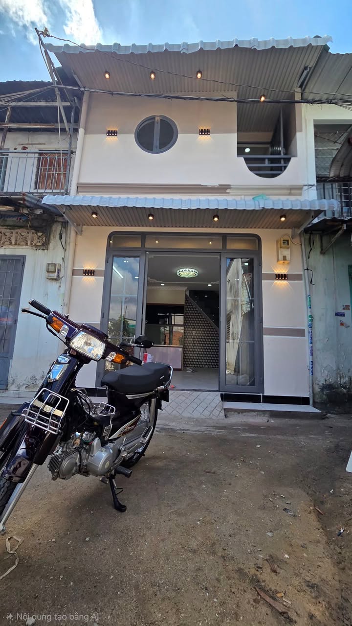 Nhà phố Tân Hiệp Hóc Môn 28m² giá 1.18 tỷ - Sổ đỏ chính chủ, vị trí thuận lợi!