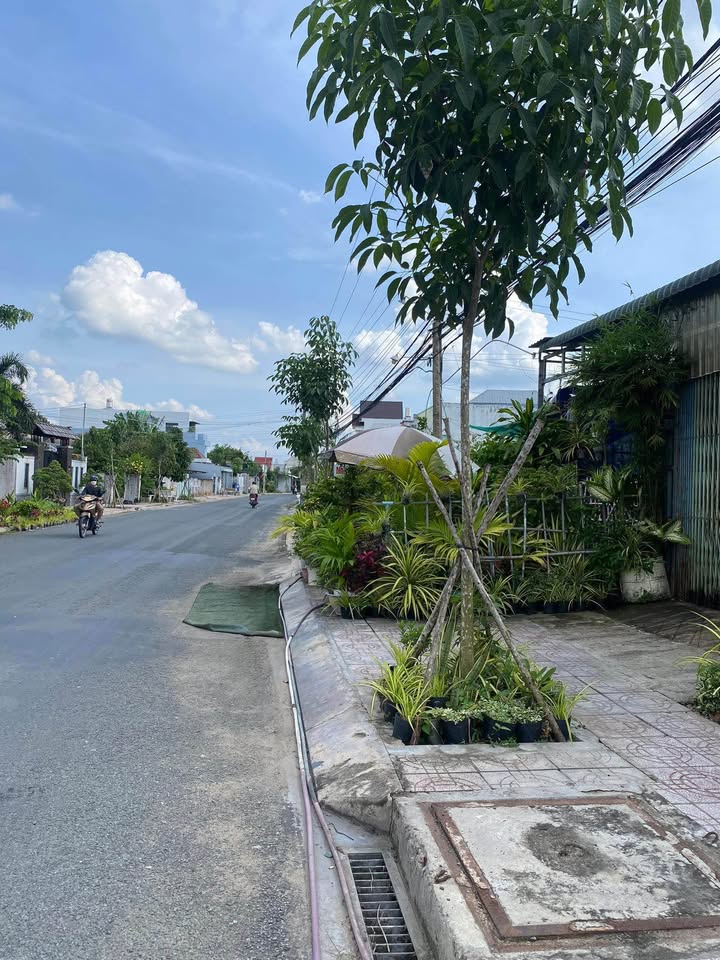 FrontHouse Lê Văn Kiệt Tân An 280m² giá 9 tỷ - Đầu tư sinh lời ngay!