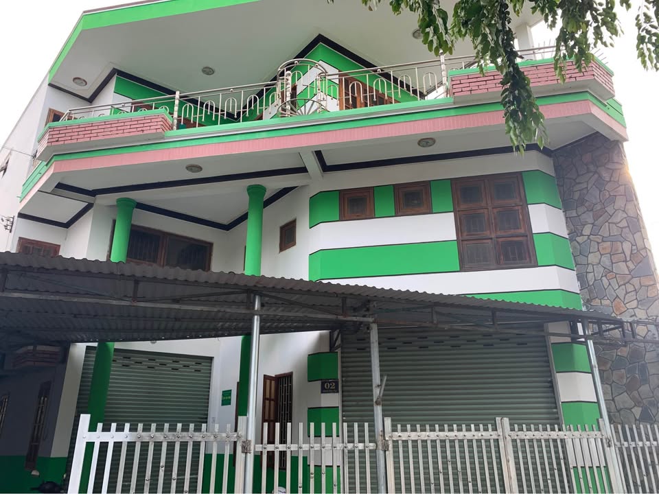 Nhà cho thuê 200m² tại 02 Ngô Gia Tự, Phường Phan Rang - Giá chỉ 8 triệu/tháng!