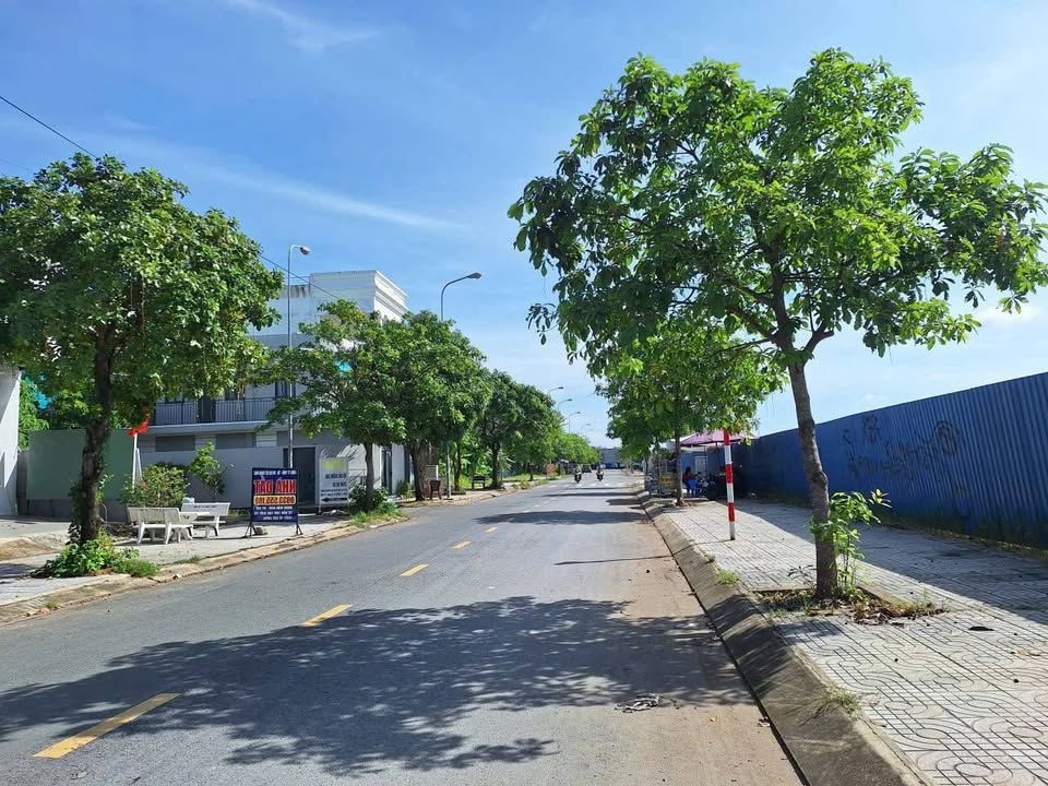 Đất nền góc 2 mặt tiền Đào Sư Tích 108.5m² giá 9.1 tỷ - Cơ hội đầu tư hiếm có!