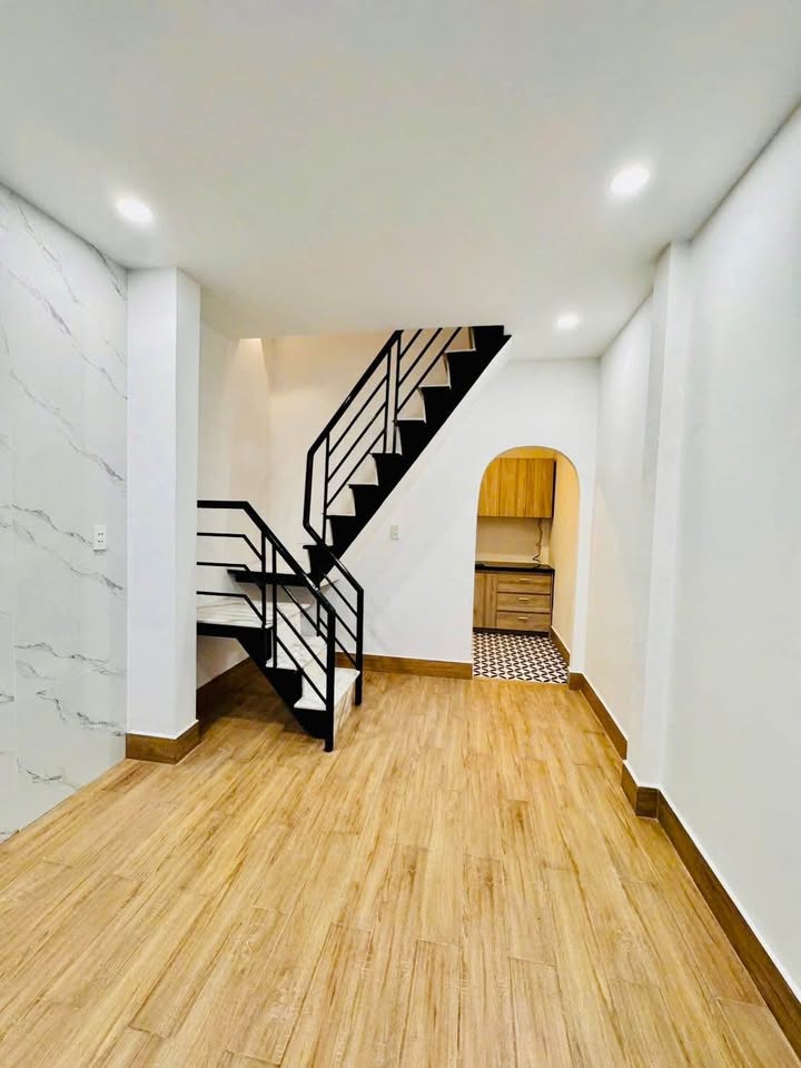 Nhà thuê Tân Phú 21m² giá 6.5 triệu - Nội thất cơ bản, xe máy vào tận nơi!