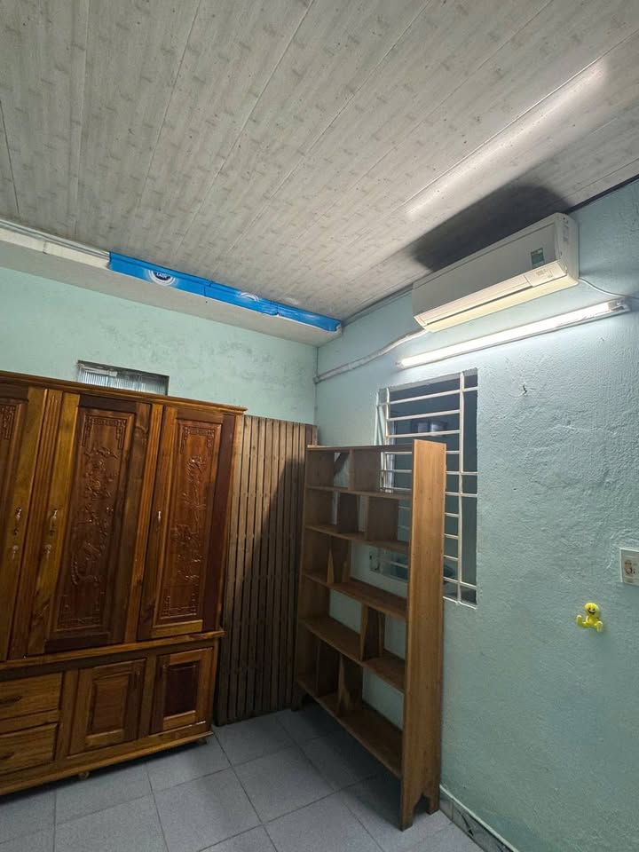 Nhà cho thuê đường Huỳnh Lý, Tam Kỳ 2 phòng ngủ - Full nội thất, giá chỉ 2.8 triệu!