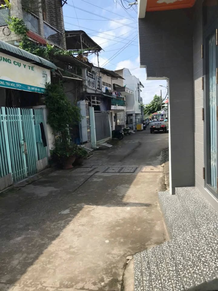 Nhà cấp 4 hẻm 29 Trà Nóc 17.6m² giá chỉ 500 triệu - Sổ đỏ chính chủ!