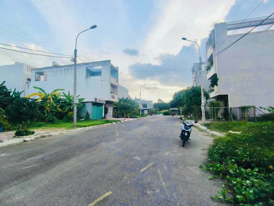 Bán đất đường Nguyễn Phúc Tần, Vũng Tàu 94.5m² giá 8.6 tỷ - Thương lượng nhẹ cho khách thiện chí!