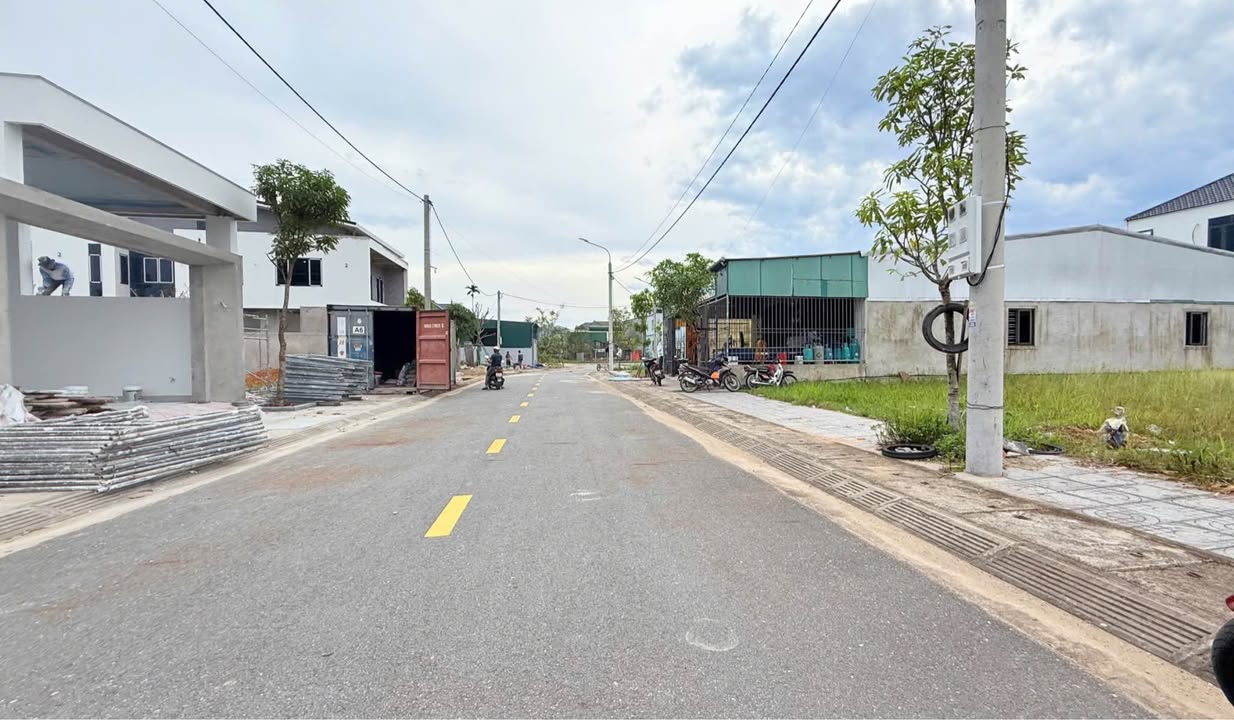 Bán lô góc đất TDC Bình Tiến, Thạch Tân 253.3m² - Hướng đẹp, giao thông thuận lợi!