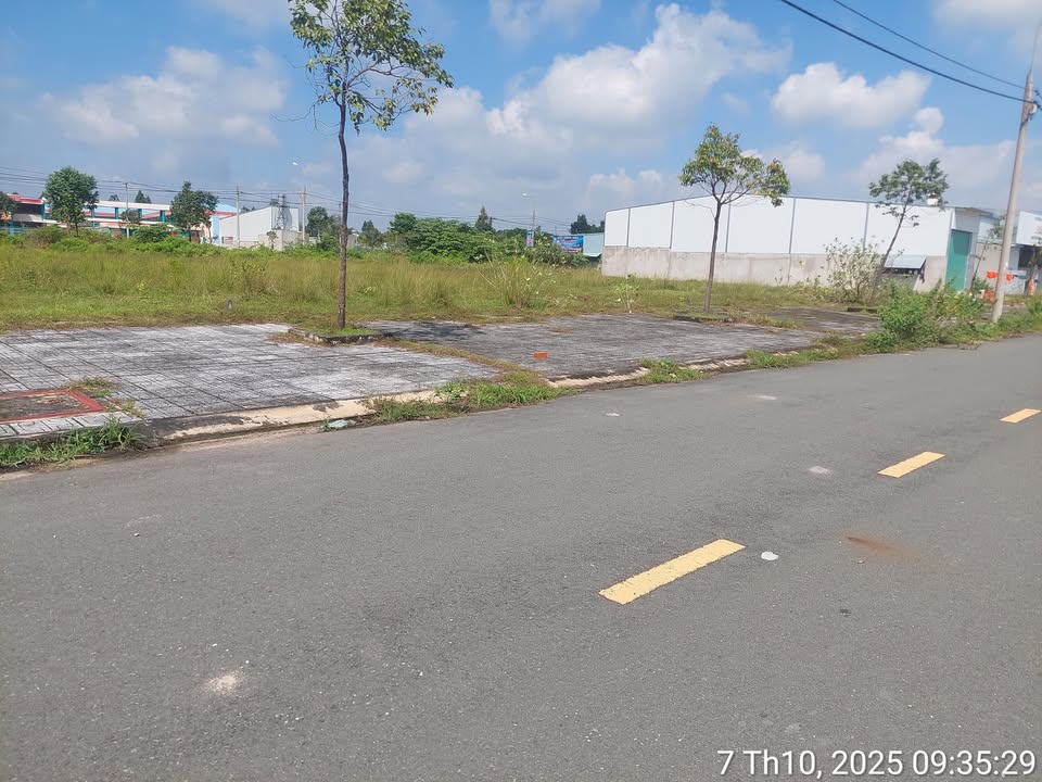 Đất nền Nhơn Trạch 250m² giá 7.2 tỷ - Vị trí đắc địa mặt đường Trường Chinh!