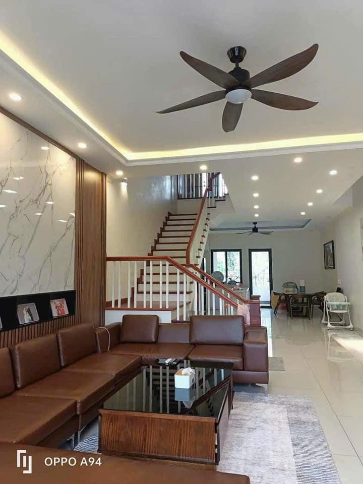 Nhà 3 tầng phố Mai Kỳ Sơn, Lào Cai 97m² giá 3.9 tỷ - Nội thất sang trọng, ở ngay!