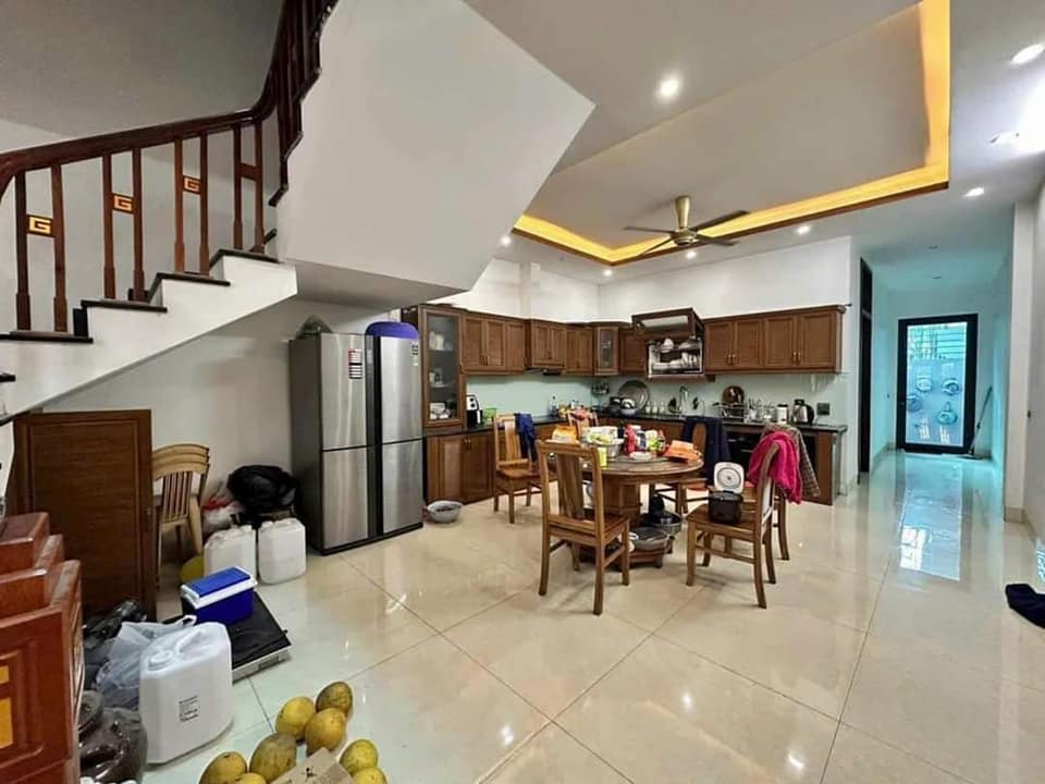 Nhà 2 Tầng 1 Tum đường Phùng Chí Kiên 77.5m² giá 2.58 tỷ - Vị trí đắc địa gần trung tâm!