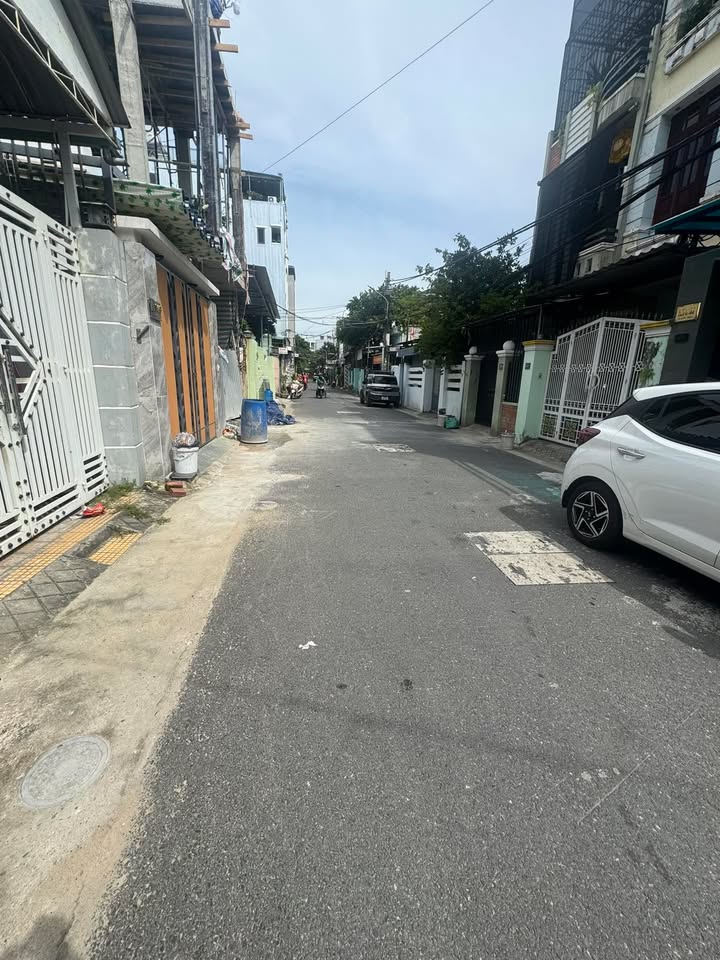 Nhà mặt tiền Nguyễn Thiện Kế Đà Nẵng 84m² giá 8 tỷ - Vị trí đắc địa sát biển!