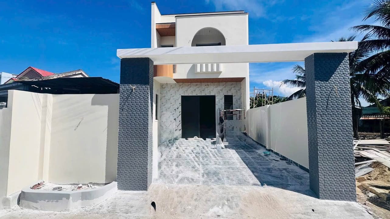 Nhà lầu đúc thôn 4 Diên Phú 107m² giá 1.99 tỷ - Sẵn sàng vào ở ngay!