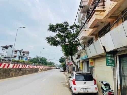 Đất mặt phố Đông Ngạc, Bắc Từ Liêm 35m² giá 5 tỷ - Kinh doanh đỉnh cao!