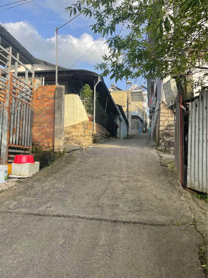 Đất sẵn nhà kho phường Lâm Viên, Đà Lạt 150m² giá 3 tỷ - Đầu tư sinh lời ngay!