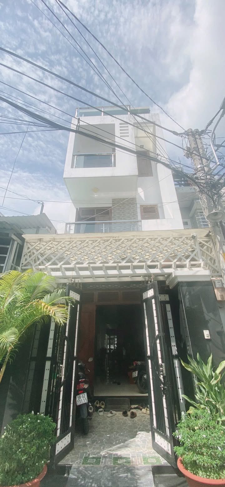 Nhà 2 mặt tiền Thới An, 69m² giá 5.95 tỷ - Sẵn sàng vào ở ngay!