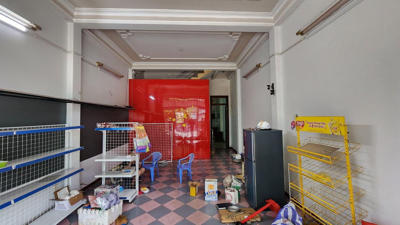 Nhà nguyên căn 3 tầng mặt tiền đường Trần Cao Vân, Thanh Khê - Cho thuê dài hạn, vị trí đắc địa!