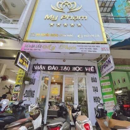 Mặt bằng cho thuê đường Nguyễn Hoàng, quận Hải Châu - Giá 11 triệu/tháng