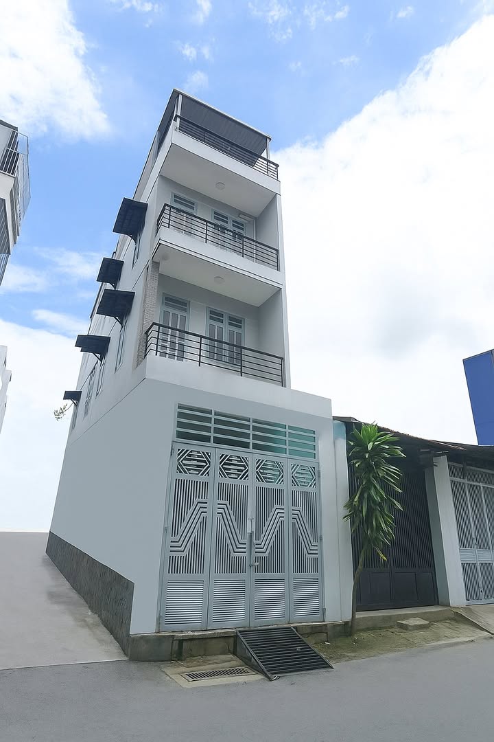 Nhà nguyên căn cho thuê Tô Hiến Thành, Quận 10 - Thiết kế hiện đại, giá tốt chỉ 20 triệu!