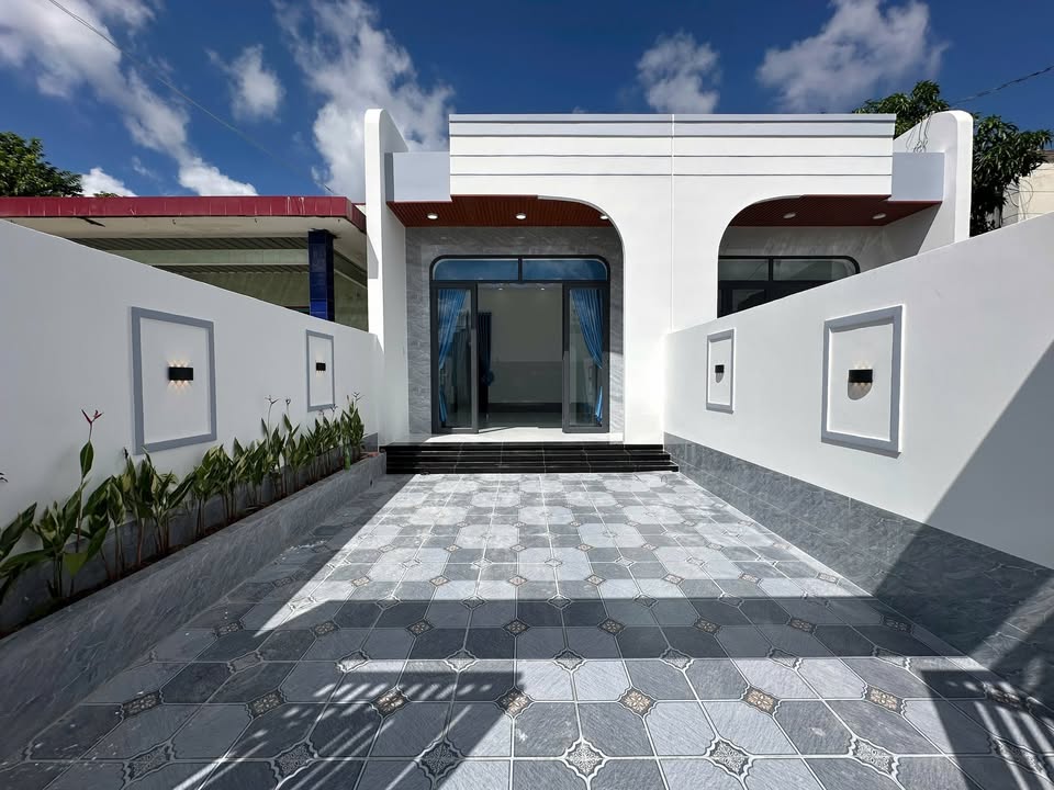Nhà hiện đại 125.48m² giá 1.32 tỷ - Khu phố Trường An, Tây Ninh