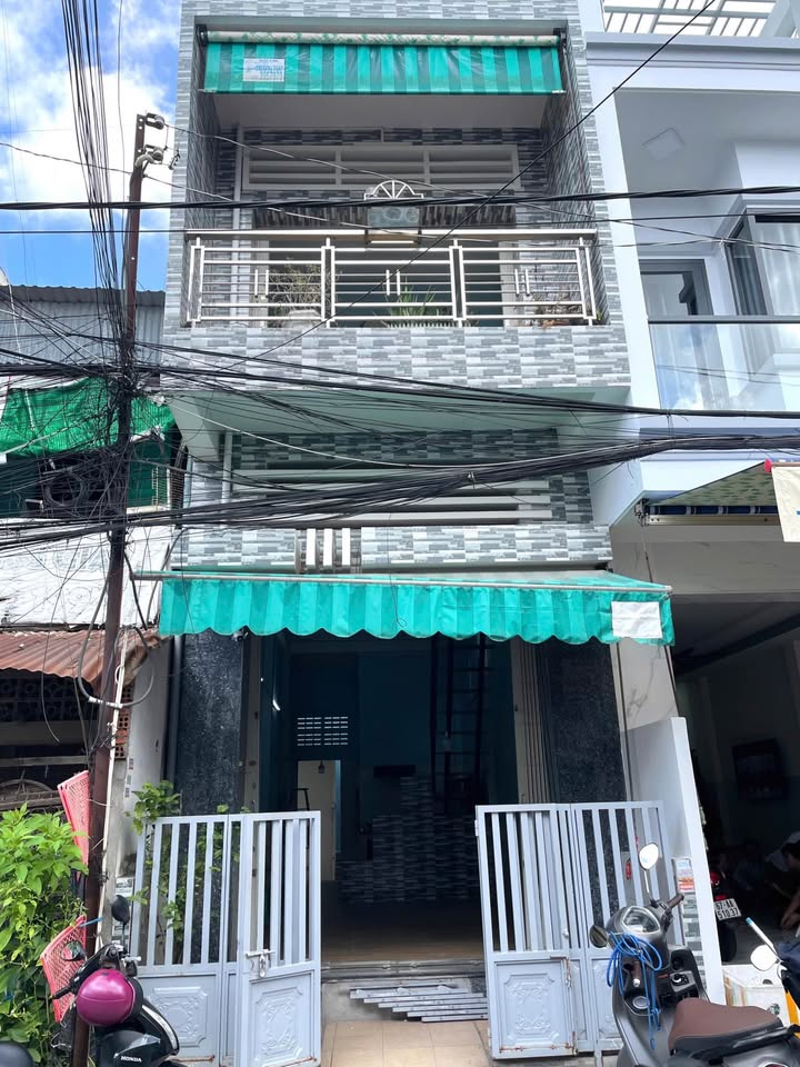 Nhà phố 1 trệt 1 lầu đường Trần Nhật Duật, Long Xuyên, An Giang - Vị trí đắc địa cho kinh doanh