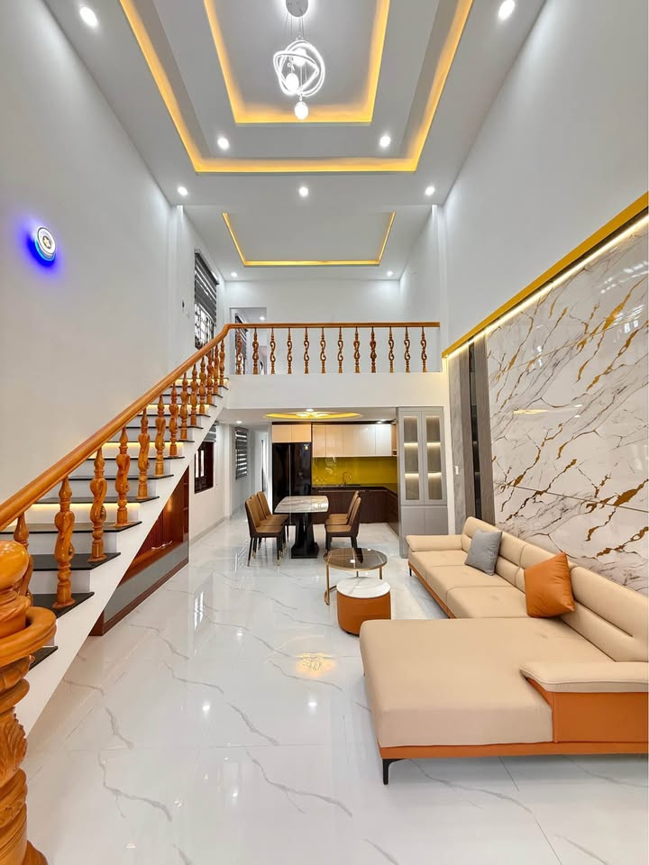 Nhà 2 mặt tiền ô tô Tôn Đản, An Khê 90m² giá 4 tỷ - Sẵn sàng vào ở ngay!