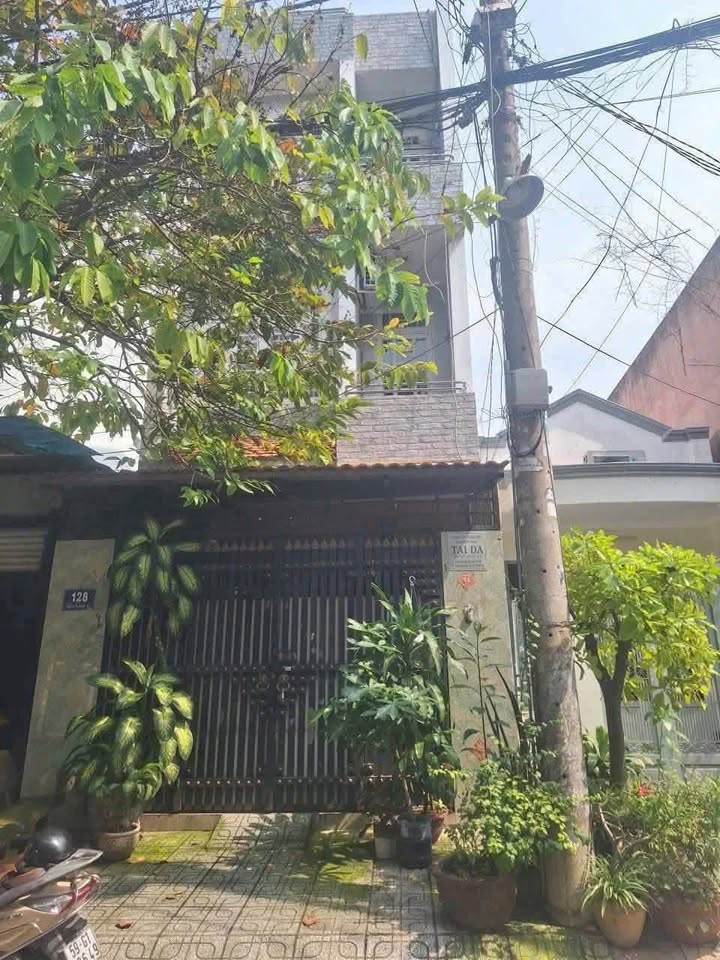 Nhà phố Mặt tiền Đường HT31, Hiệp Thành, Q12 - Vị trí đắc địa gần công viên chỉ 7.95 tỷ!