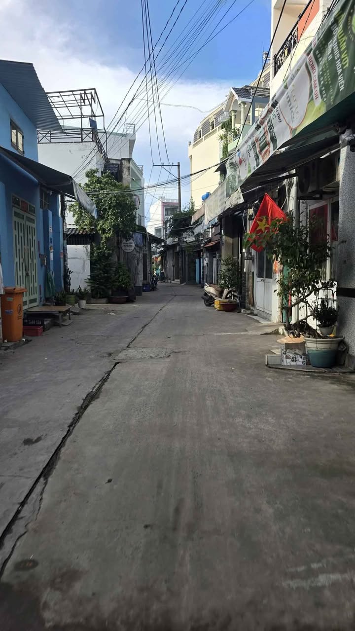 Nhà phố Bình Trị Đông 60m² giá 5.75 tỷ - Sẵn sàng vào ở ngay!