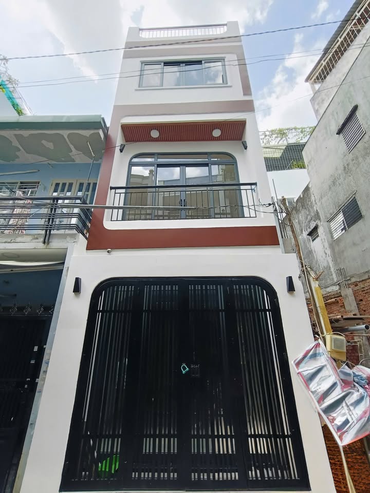 Nhà hẻm 5m Nguyễn Xuân Khoát, Tân Phú 35m² giá 5.9 tỷ - Nhà đẹp, sẵn sàng ở ngay!