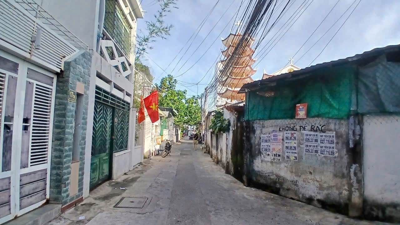 Đất tặng nhà hẻm ô tô Hoàng Diệu, Vĩnh Nguyên, Nha Trang 90m² giá 5.85 tỷ - Cách biển chỉ 500m!