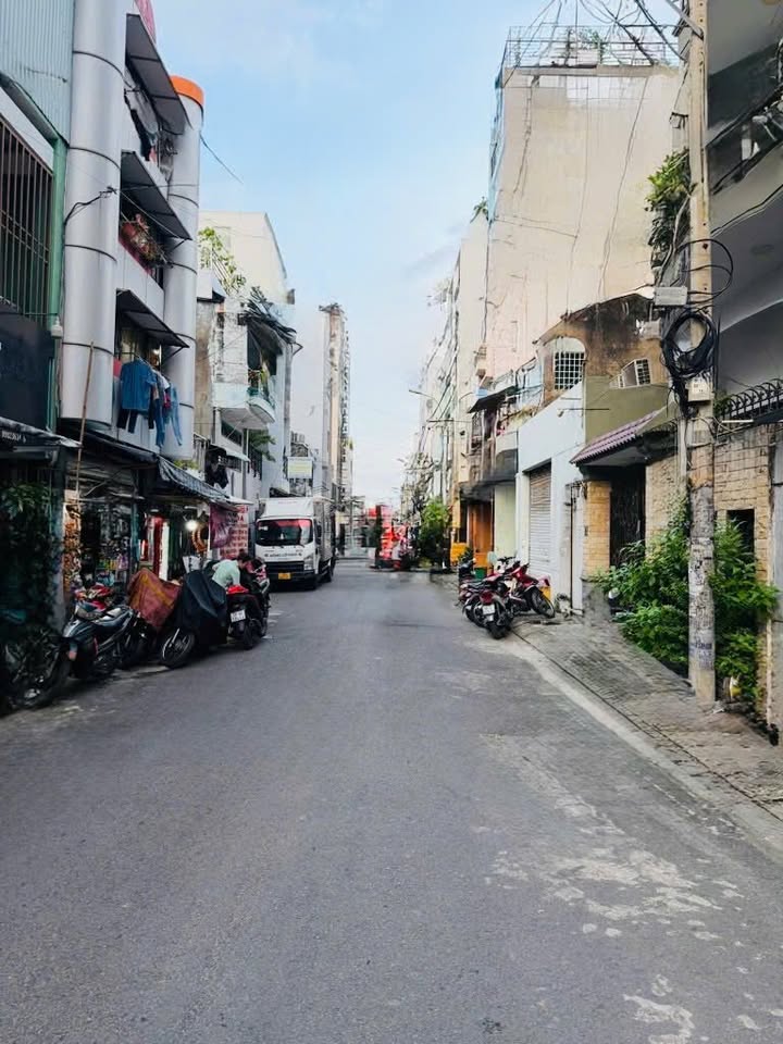 Nhà mặt tiền Đồng Nai, Quận 10, 84m² giá 24.45 tỷ - Cơ hội đầu tư hiếm có!