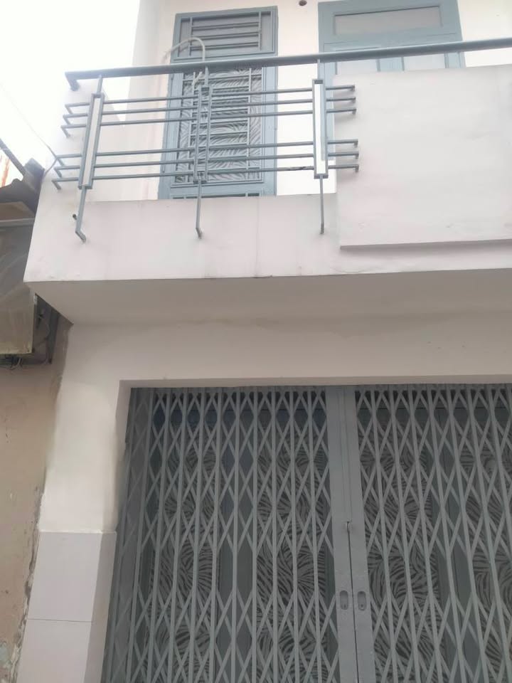 Nhà phố Tân Sơn Nhì, Tân Phú 32m² giá 4,2 tỷ - Sổ đỏ chính chủ, vị trí đắc địa!