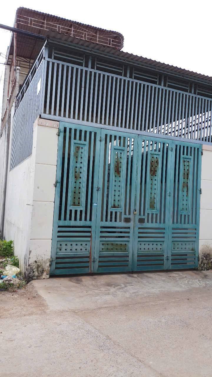 Nhà hẻm Mai Hắc Đế, Buôn Ma Thuột 250m² giá 4.5 tỷ - Hàng hiếm, sẵn sàng ở ngay!