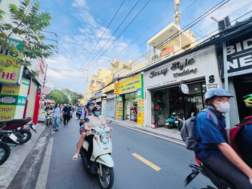 Căn liền kề mặt tiền Chương Dương, Thủ Đức 220m² giá 29 tỷ - Đầu tư sinh lời ngay!