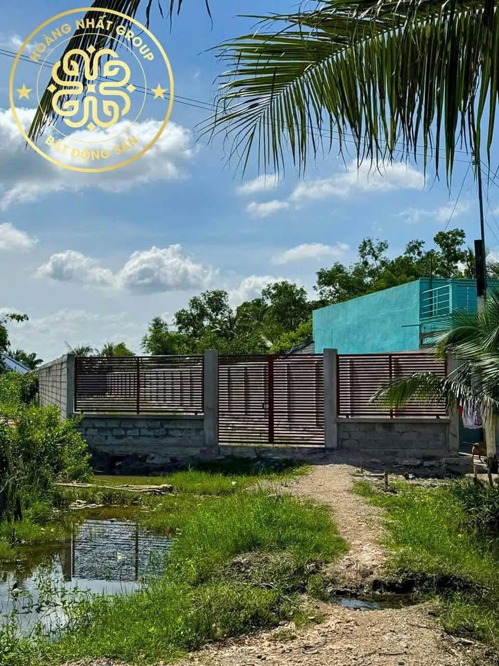 Đất đẹp mặt tiền QL63, An Xuyên, Cà Mau 645m² chỉ 300 triệu - Cơ hội đầu tư hấp dẫn!