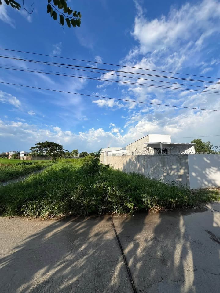 FrontHouse Mặt tiền đường 3/2, Sóc Trăng 270m² - Gốc 2 mặt tiền thuận lợi!