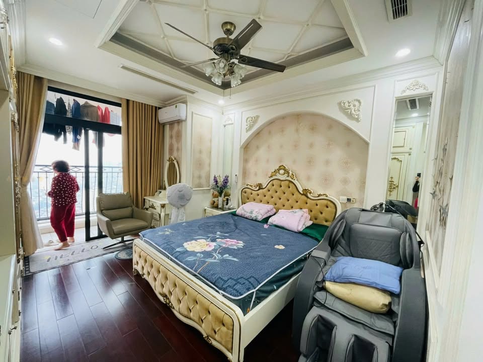 Căn hộ 2 phòng ngủ Royal City 111m² giá chỉ 1x tỷ - Sẵn sàng vào ở!